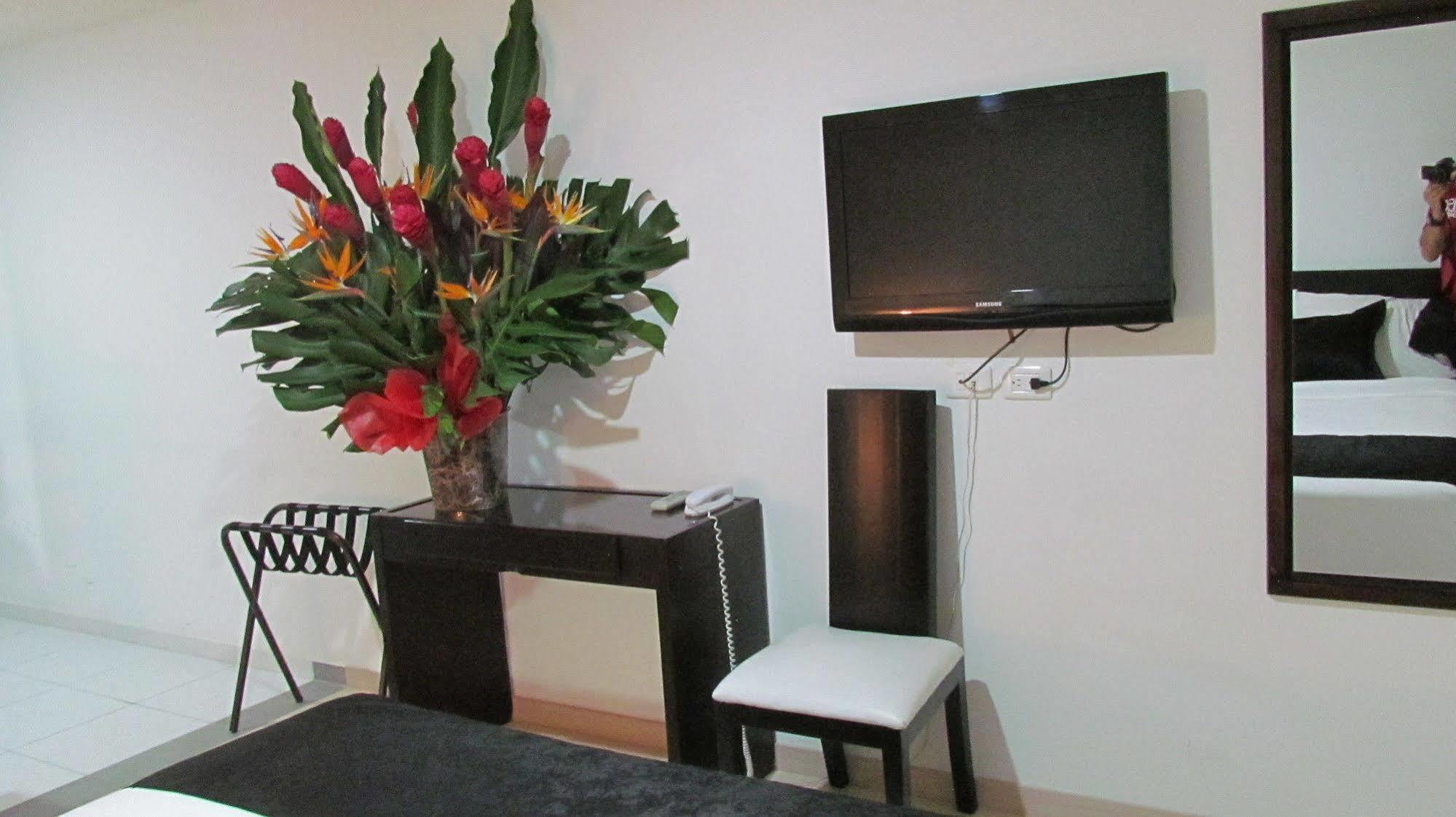 Aparta Hotel Bc โบโกตา ภายนอก รูปภาพ