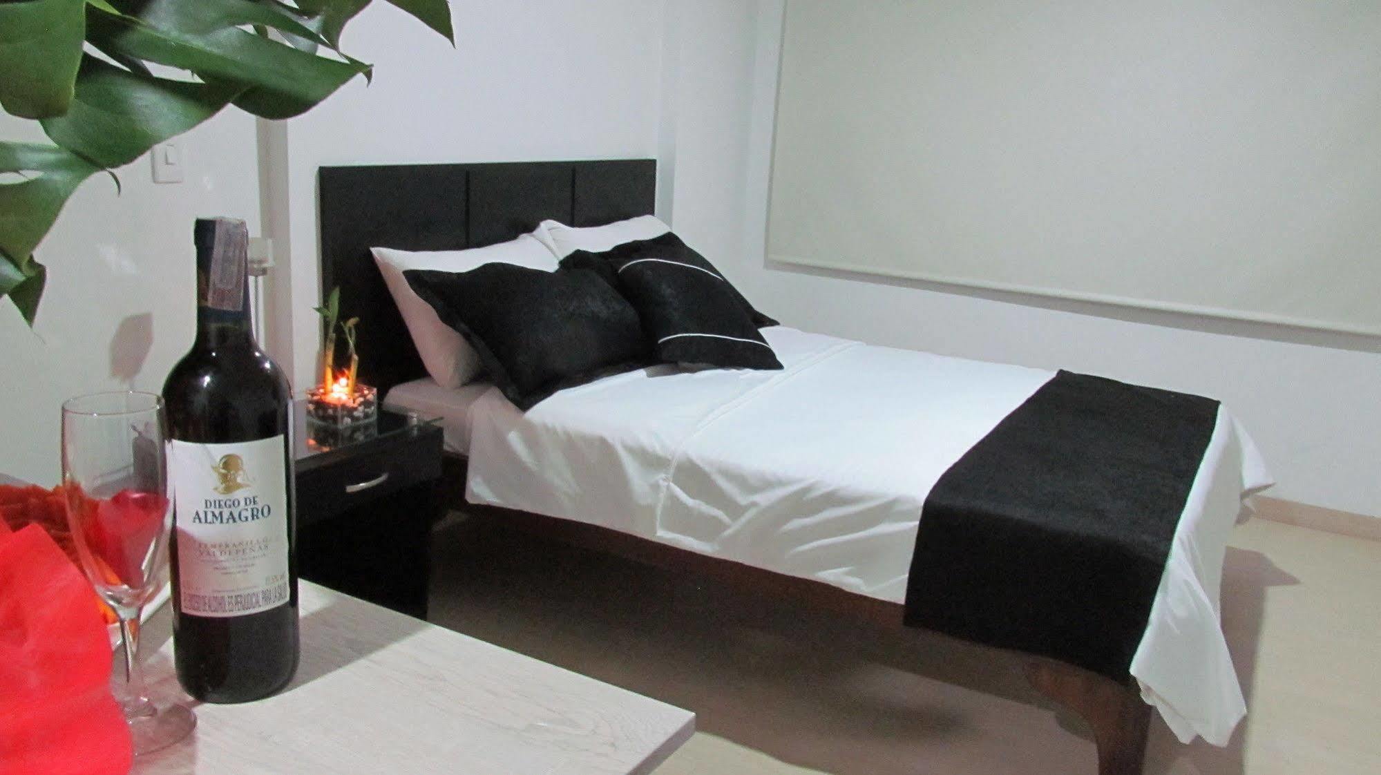 Aparta Hotel Bc โบโกตา ภายนอก รูปภาพ